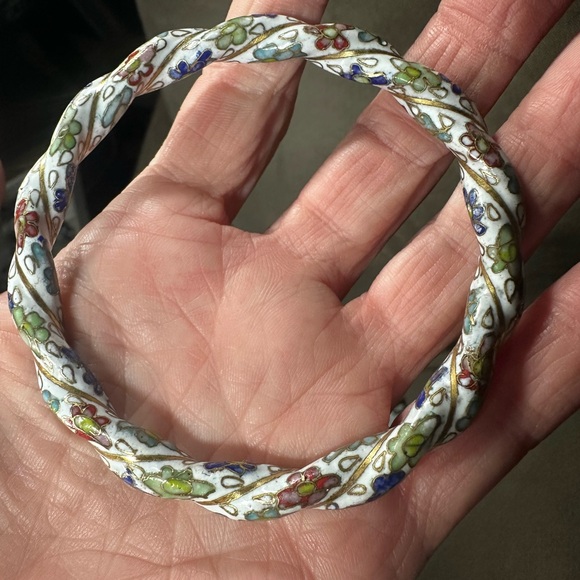 Cloisonné- Rare (Twisted) Vintage Bangle Bracelet - Picture 5 of 6